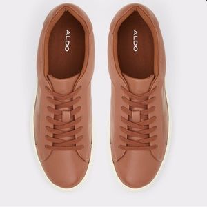 Also Men’s Cobi leather sneaker